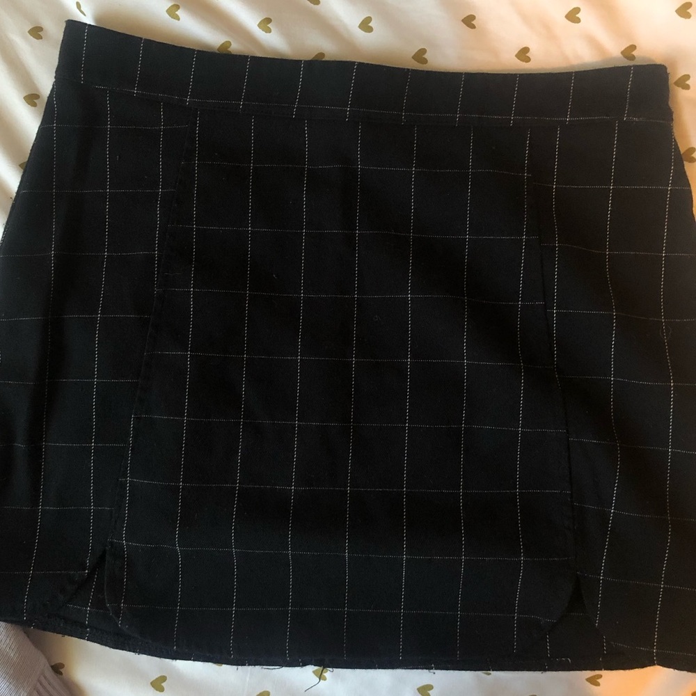 BRANDY MELVILLE SKIRT